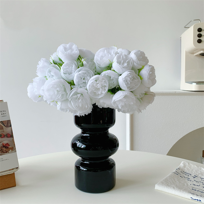 흰색 두 묶음 + 검은색 원형 병