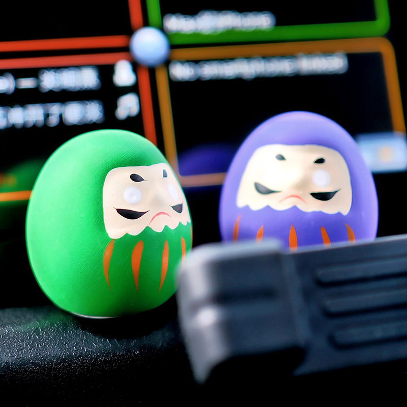 絵画ダルマ ハードカバー 日本の浅草の祝福と願いの小さなダルマの装飾品 車のインテリアのマスコット