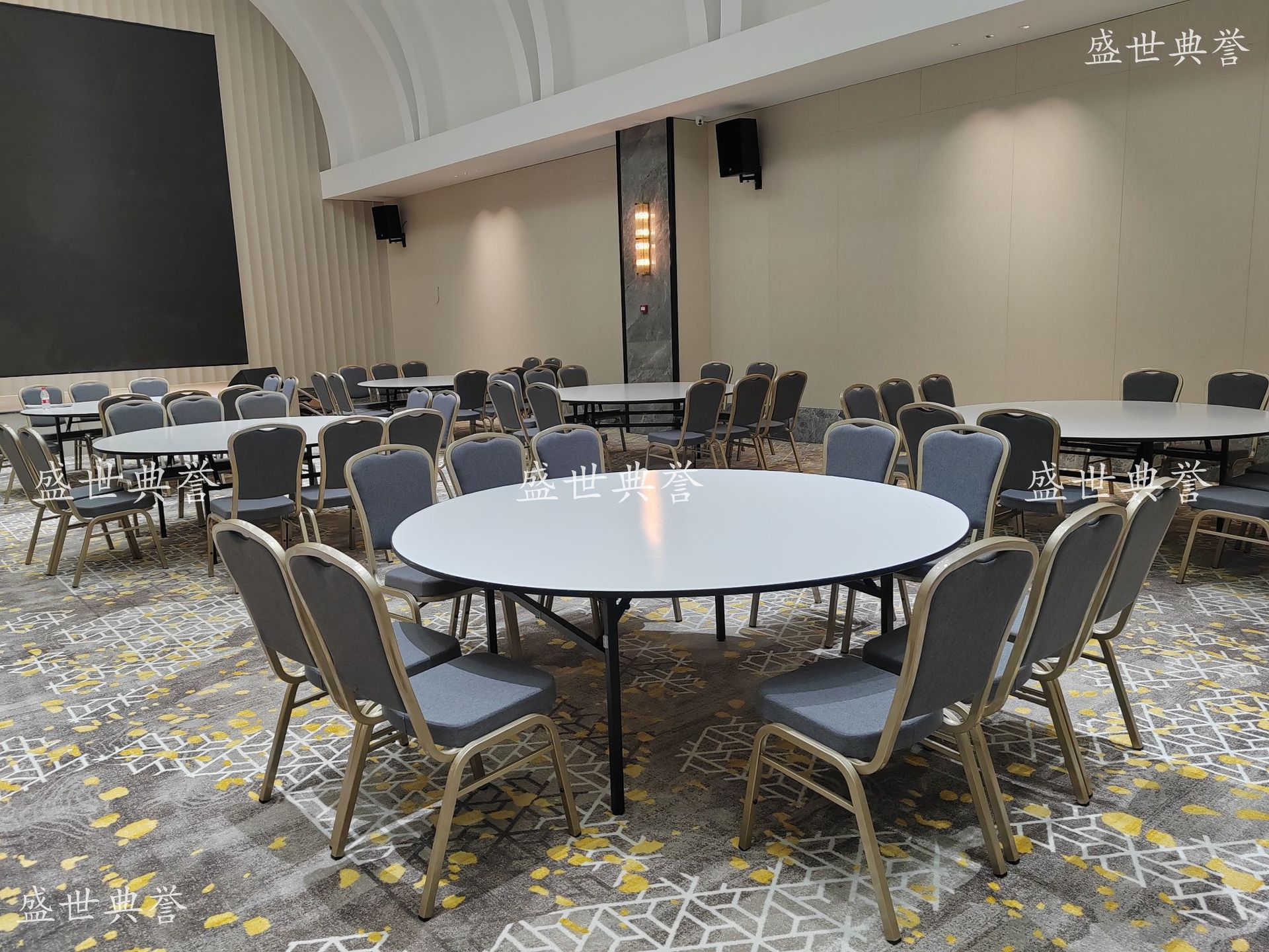 Suqian star hotel catering furniture restaurant wedding banquet folding round table theme wedding 12-person banquet 2-meter round table pic 11