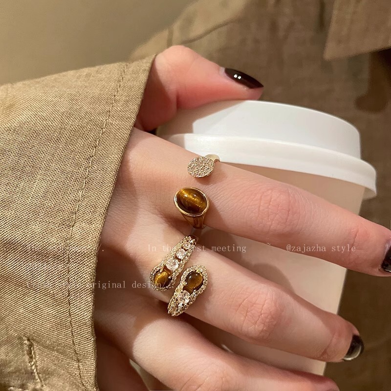 美拉德虎眼石锆石戒指女生2025新款轻奢高级感食指戒时尚个性指环|undefined