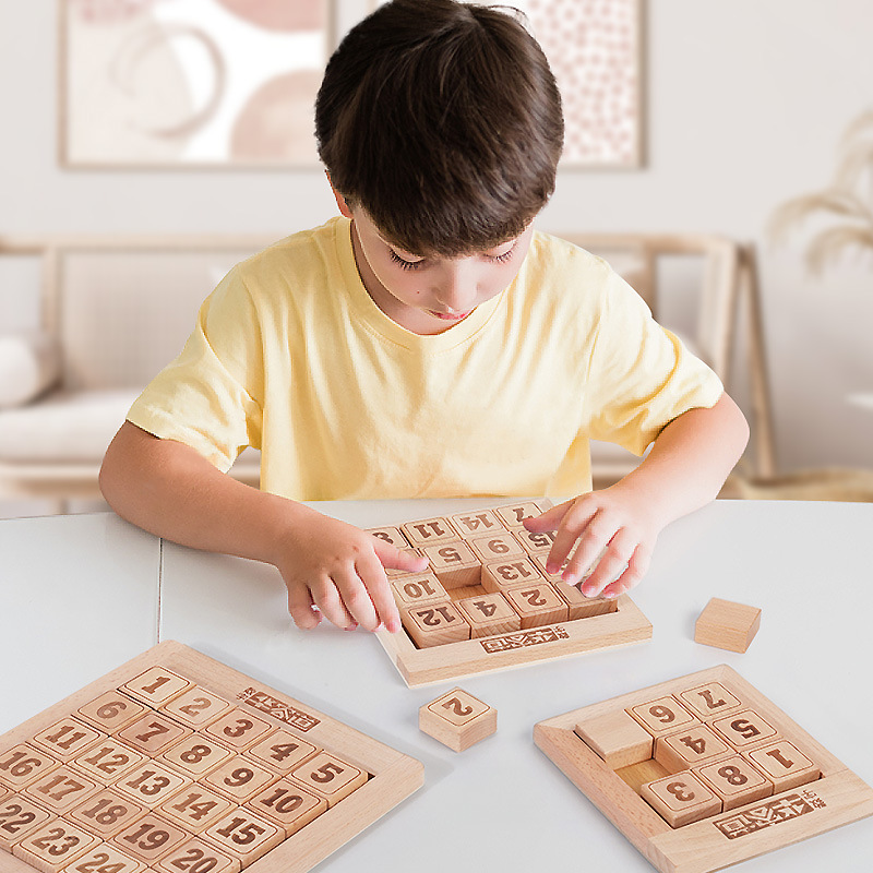 Bloques de construcción de madera para niños digital Huarong Road estudiantes de primaria rompecabezas para adultos para niños juguetes educativos Huarong Road al por mayor