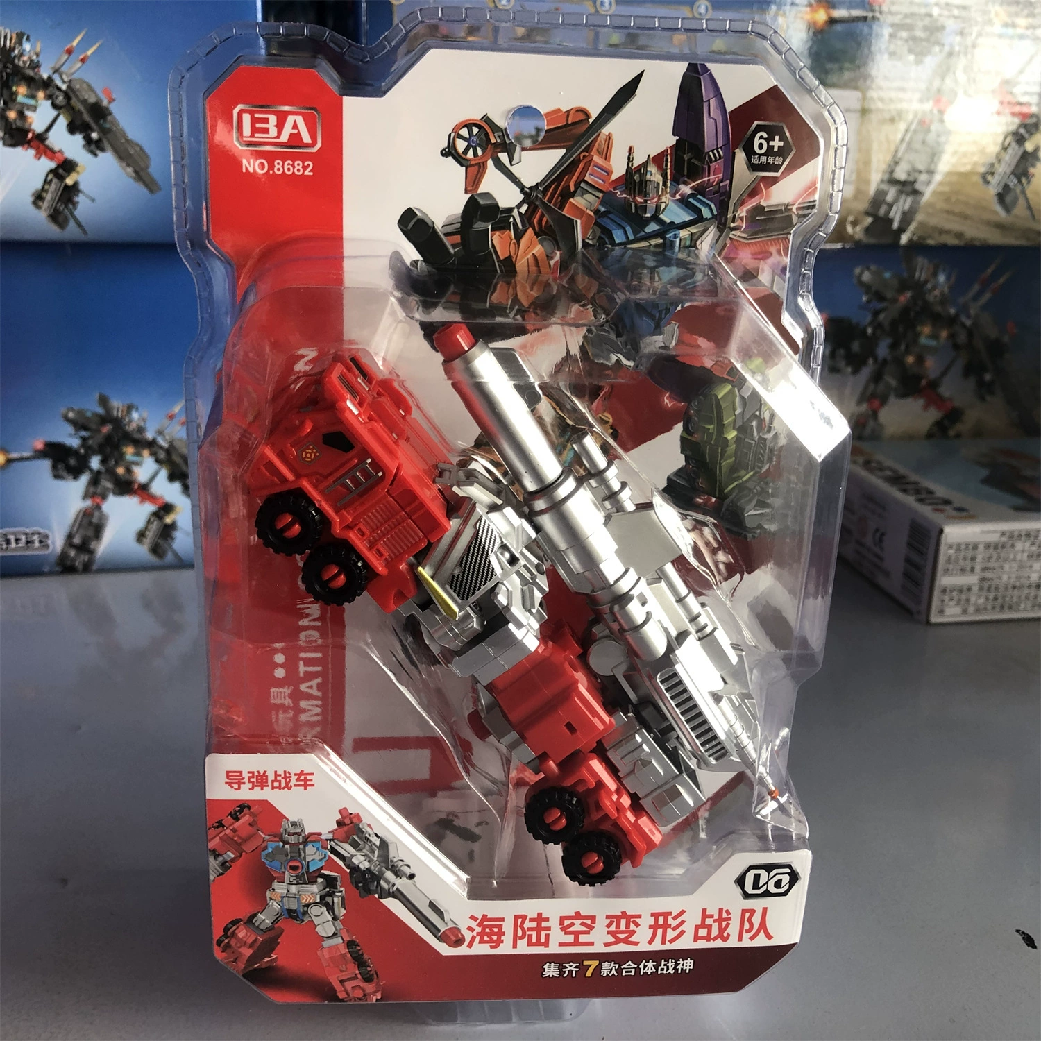 Фабрика-анимация YUEXING Transformer Робот: Самолёт, Танковый, Комбинированный конструктор, Игрушка Король Ко́нг для мальчиков