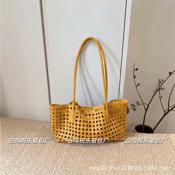 Beach mint shoulder bag one shoulder