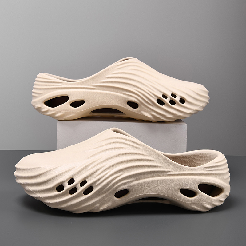 Zapatos con agujeros alienígenas para hombres en verano, zapatillas Baotou, sandalias y zapatillas de playa de alto grosor elástico para hombres de talla grande transfronteriza