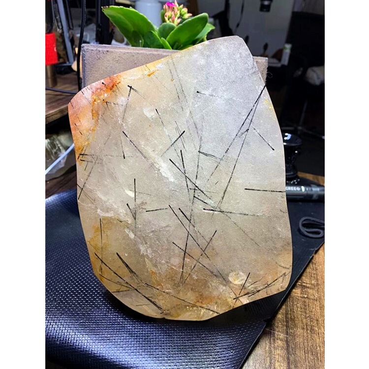 Natural raw ore black hair Crystal raw stone and yellow gum flower symbiosis grinding with shape large decorations ornaments one thing one picture