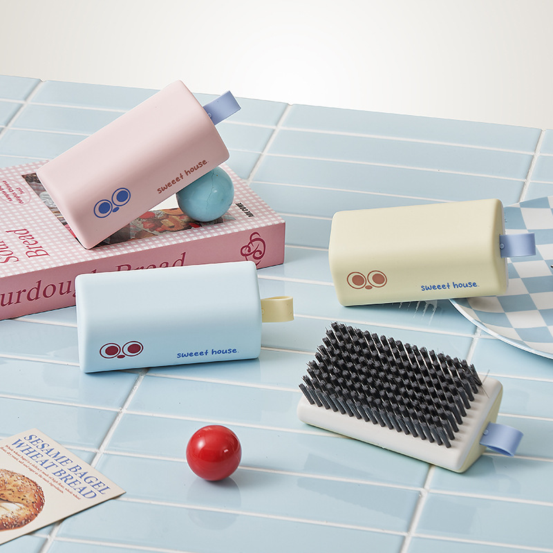 Laundry Shoe Washing Board Brush with Fine Soft Bristles, Multifunctional Clothes Brush, Cartoon Wear-Resistant Short-Handled Shoe Brush That Does Not Damage Clothes Cleaning Brush