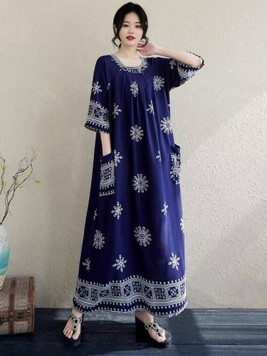 Southeast Asia new women's dress, large size, artistic round collar, rayon loose color, covering the flesh and showing slimming dress