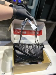 クロスボーダーラムスキンクラウドバッグ、ライトラグジュアリーダイヤモンドチェーンバッグ、ファッショナブルなメッセンジャーバッグ、多用途ショルダーバッグ、クロスボディバッグ、外国貿易