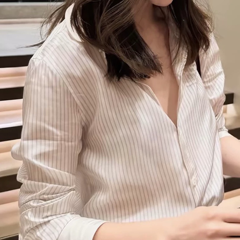 2026 Exquisite Luxury Silk Striped Shirt with Peter Pan Collar, French Style, Cream White, Elegant Silk Blouse for Women 2026 Exquisite Luxury Silk Striped Shirt with Peter Pan Collar, French Style, Cream White, Elegant Silk Blouse for Women