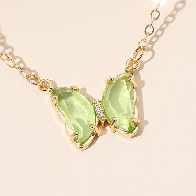 4g Weight Necklace Classification Wedding, Travel Occasion Alloy Material Animal Pattern Women'S Gender Simple Style Style Light Blue, Pink, Purple, Green, Transparent, Yellow Color Korea Resin Butterfly Alloy Necklace Wholesale 7