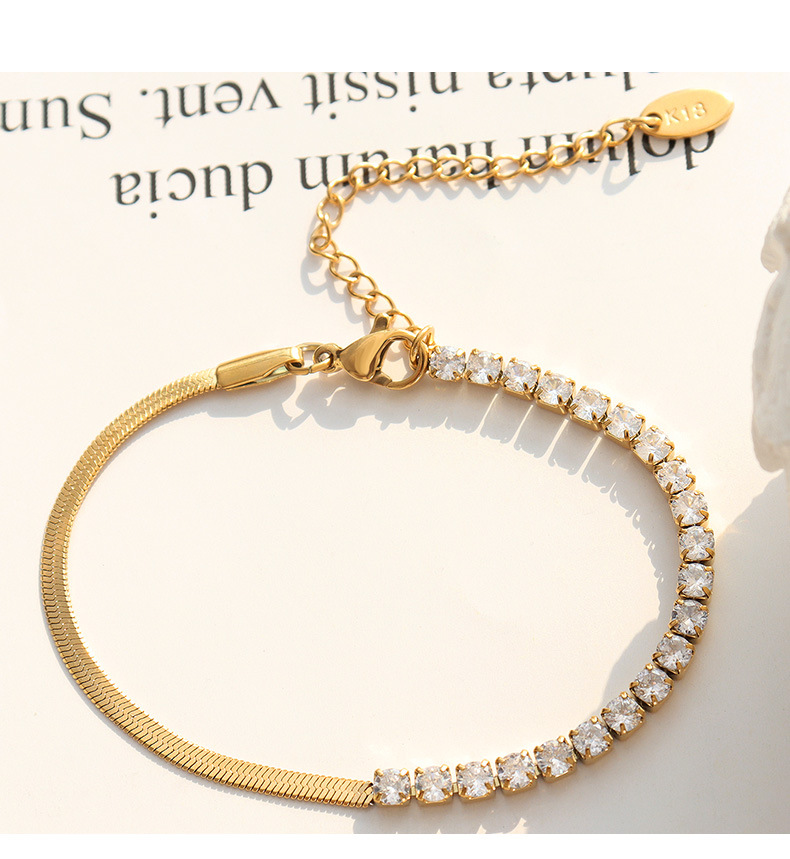 Fashion Inlaid Zircon Titanium Steel Bracelet Necklace Ornament Set