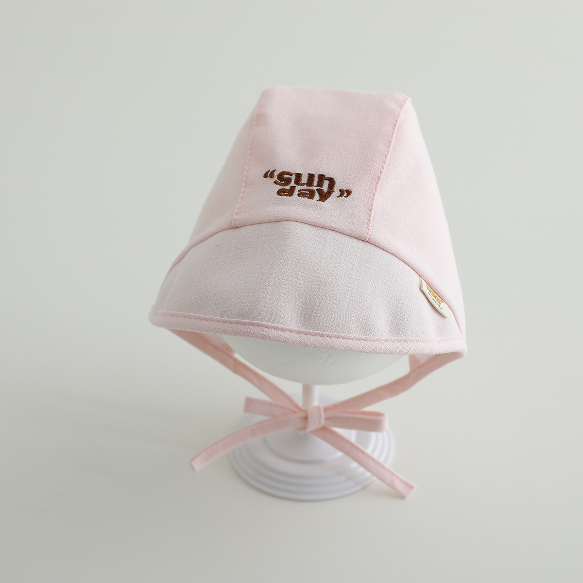 Sombrero para bebés primavera y otoño delgado correa sólida coreana Baotou sombrero de corte sombrero de sombra de sol recién nacido puerta de chimenea sombrero de neumático marea