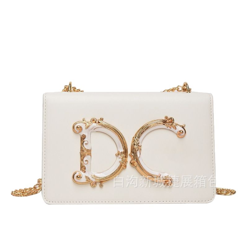 De alta calidad de banquete pequeño bolso cuadrado para las mujeres 2023 transfronterizo nueva moda todo partido cadena hombro bolsa de mensajero bolsas