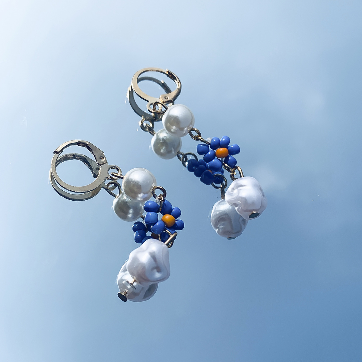 Boucles d'oreilles en forme de marguerite, perles de riz, fraîches et polyvalentes, de style minimaliste, imitant les perles, boucles d'oreilles en forme de fleur de niche_voghion.com
