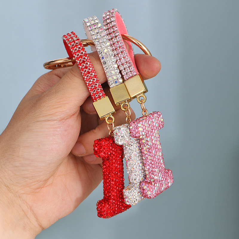 クロスボーダーフルダイヤモンド英字キーホルダーペンダントかわいいガーリーピンク文字バッグ装飾車のキーチェーン|undefined