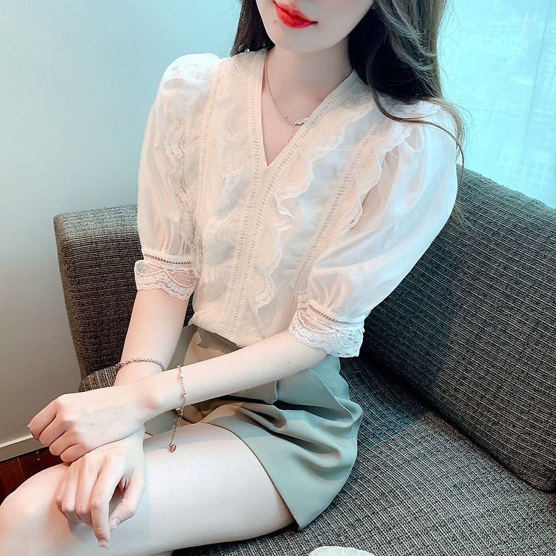 Pearl white lace spliced top for women 2025 summer new fashion light…