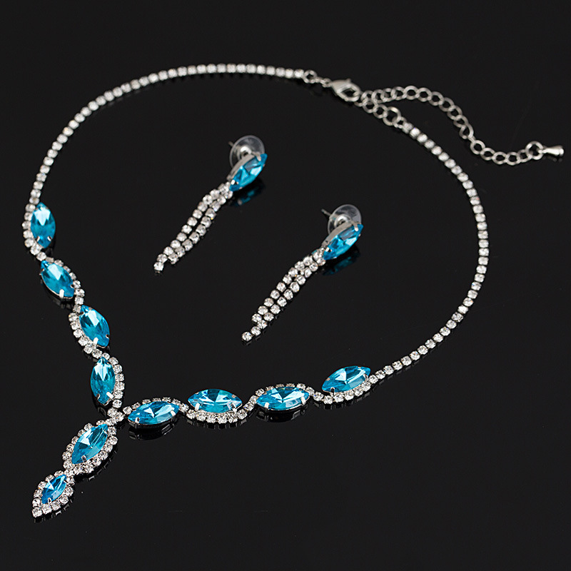 Parure bijoux mariée avec collier et boucles d'oreilles zircon_voghion.com