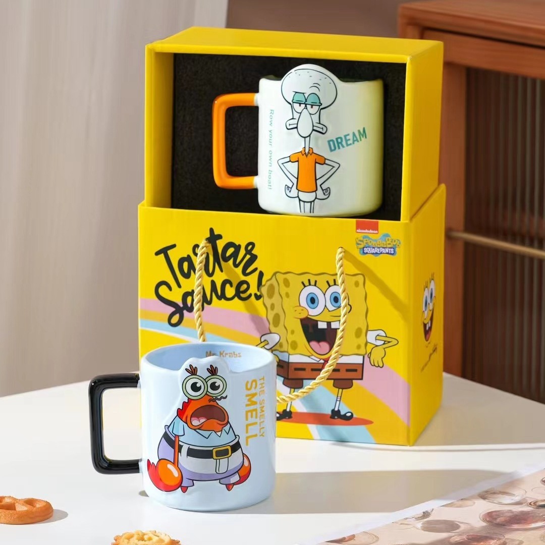 Productos genuinos creativos esponja bebé de dibujos animados Taza de cerámica personalizada taza de desayuno lindo taza de beber con la mano taza de regalo