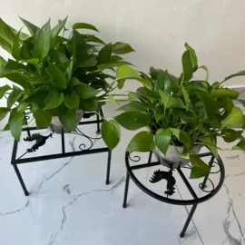 收纳架;金属工艺品;家具五金
