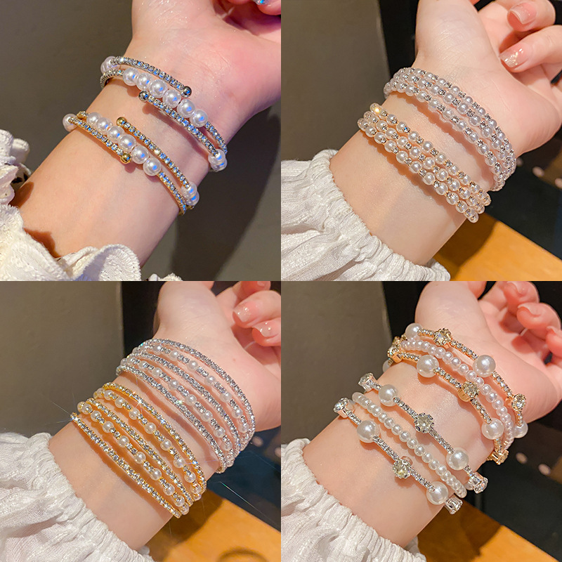 French-Style Multi-Layered Pearl Bracelet with Diamonds, Light Luxury and High-End Bracelet, Personalized Fashion Trend Hand Jewelry Design Niche