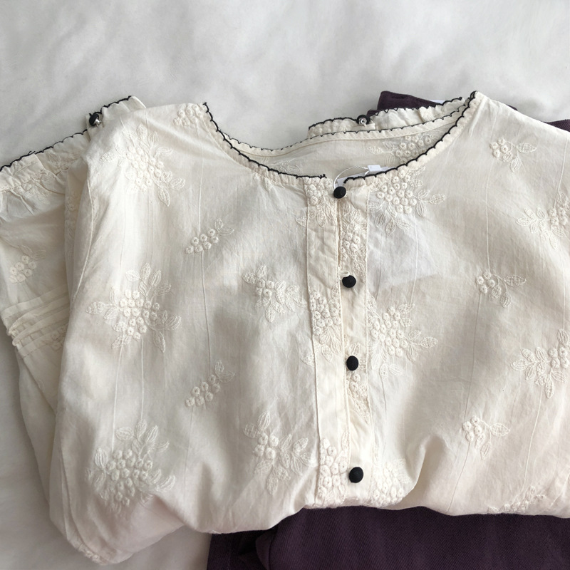 Hook Lace Round Neck Artistic Long Sleeve Shirt Buckle Design Slim Look All-match Thin Embroidered Shirt