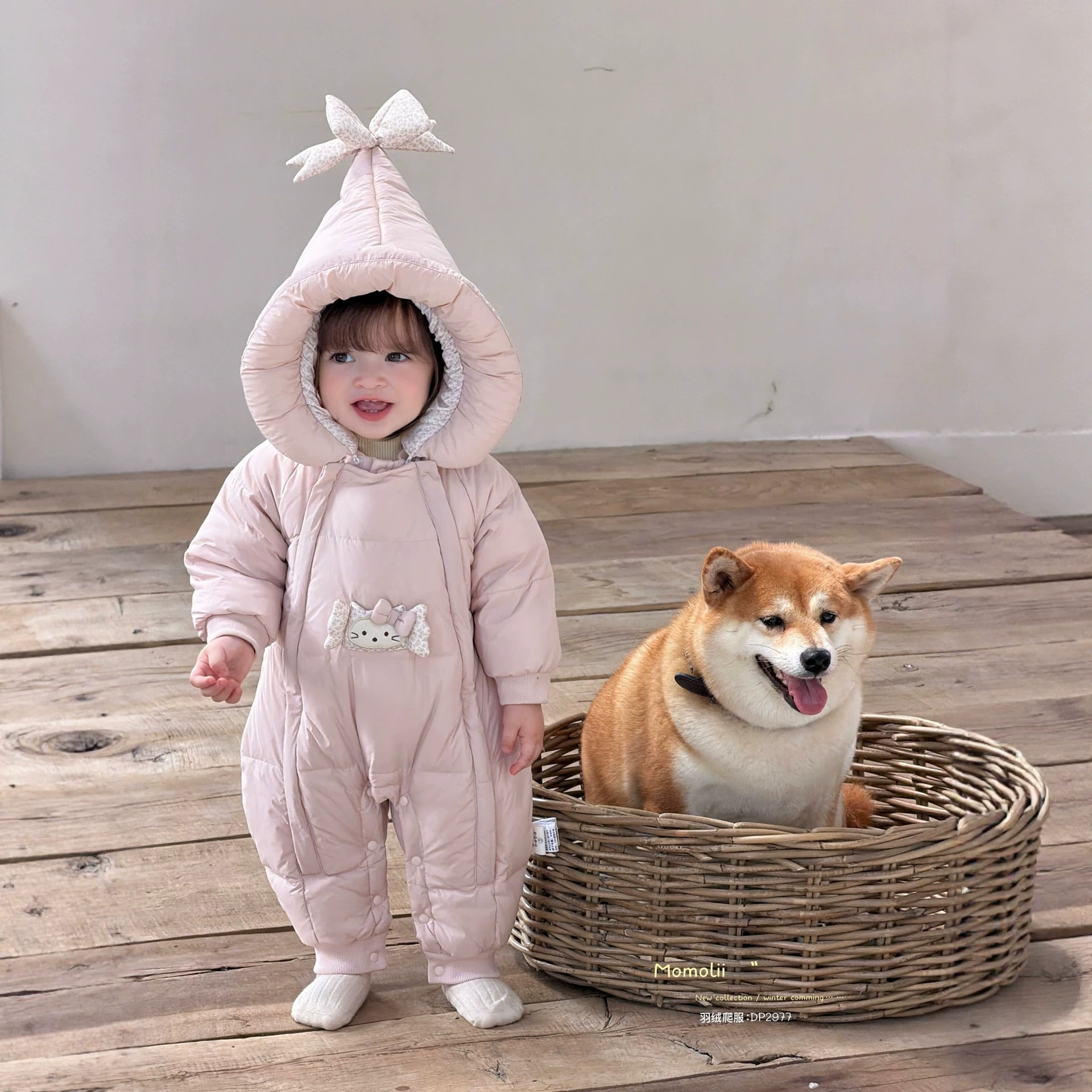 Momo baby girl down jumpsuit newborn baby clothes winter outfit super cute and adorable white duck down romper for outings