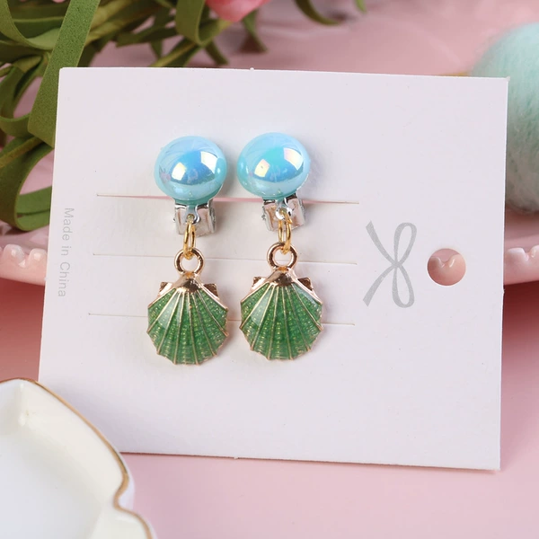 1 pair of green shells