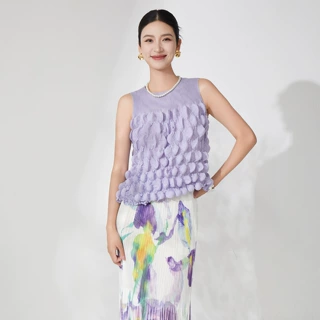 衣服女网红爆款夏天上衣设计感小众气质时尚褶皱无袖三宅T恤小衫