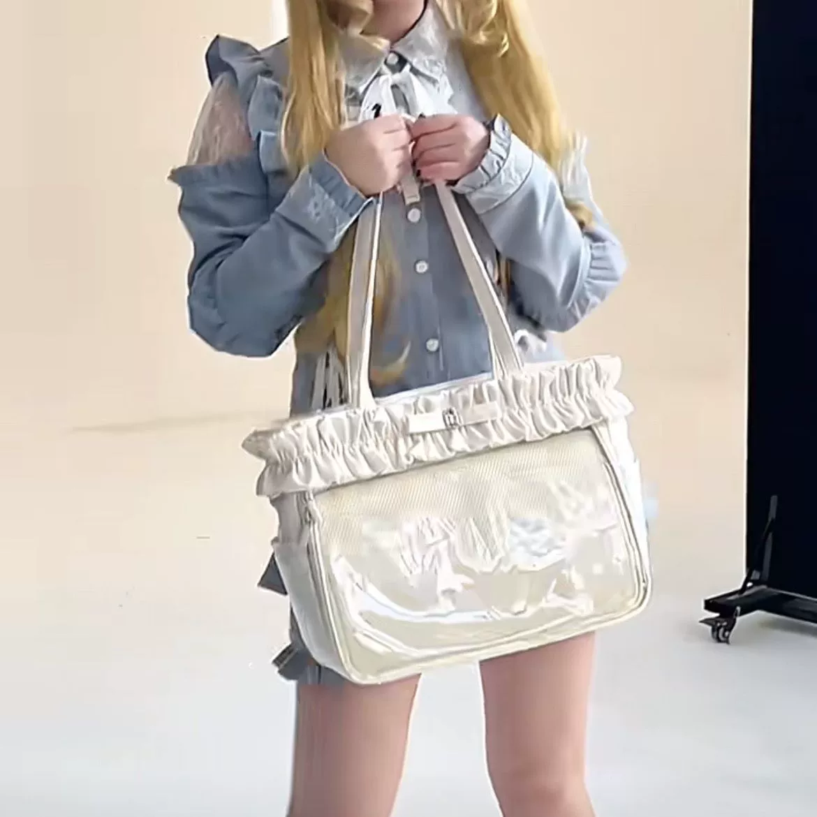 Extra large capacious cute one-shoulder bag to go out