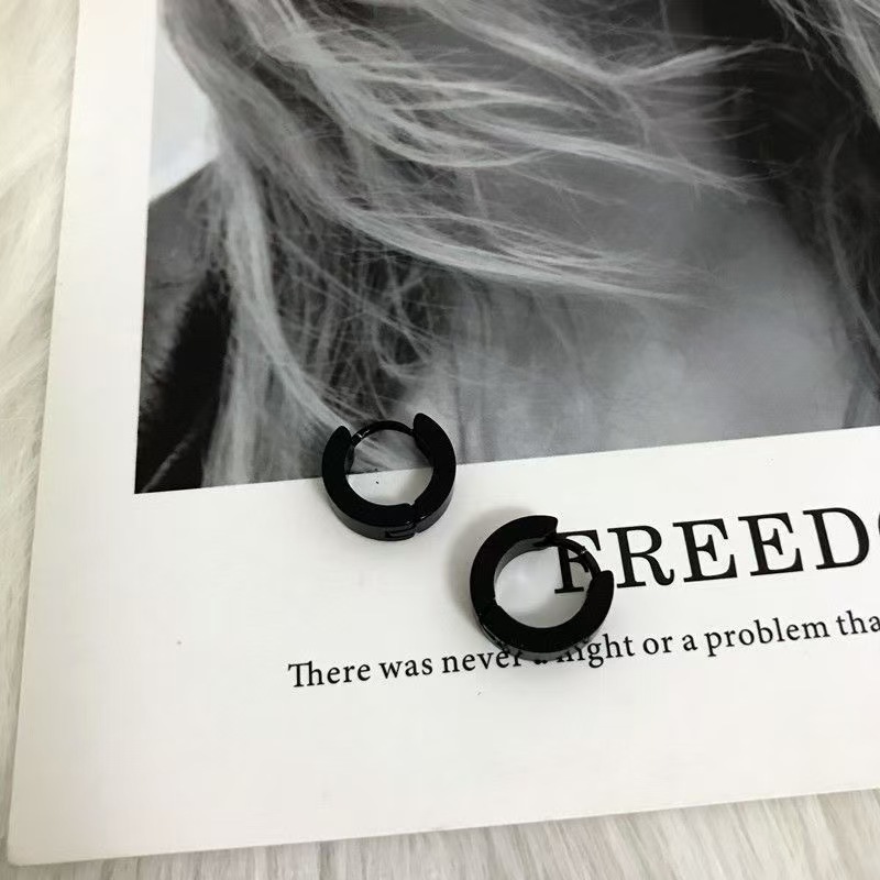 新品韩版耳圈男生个性嘻哈潮流耳钉学生耳扣2元店货源