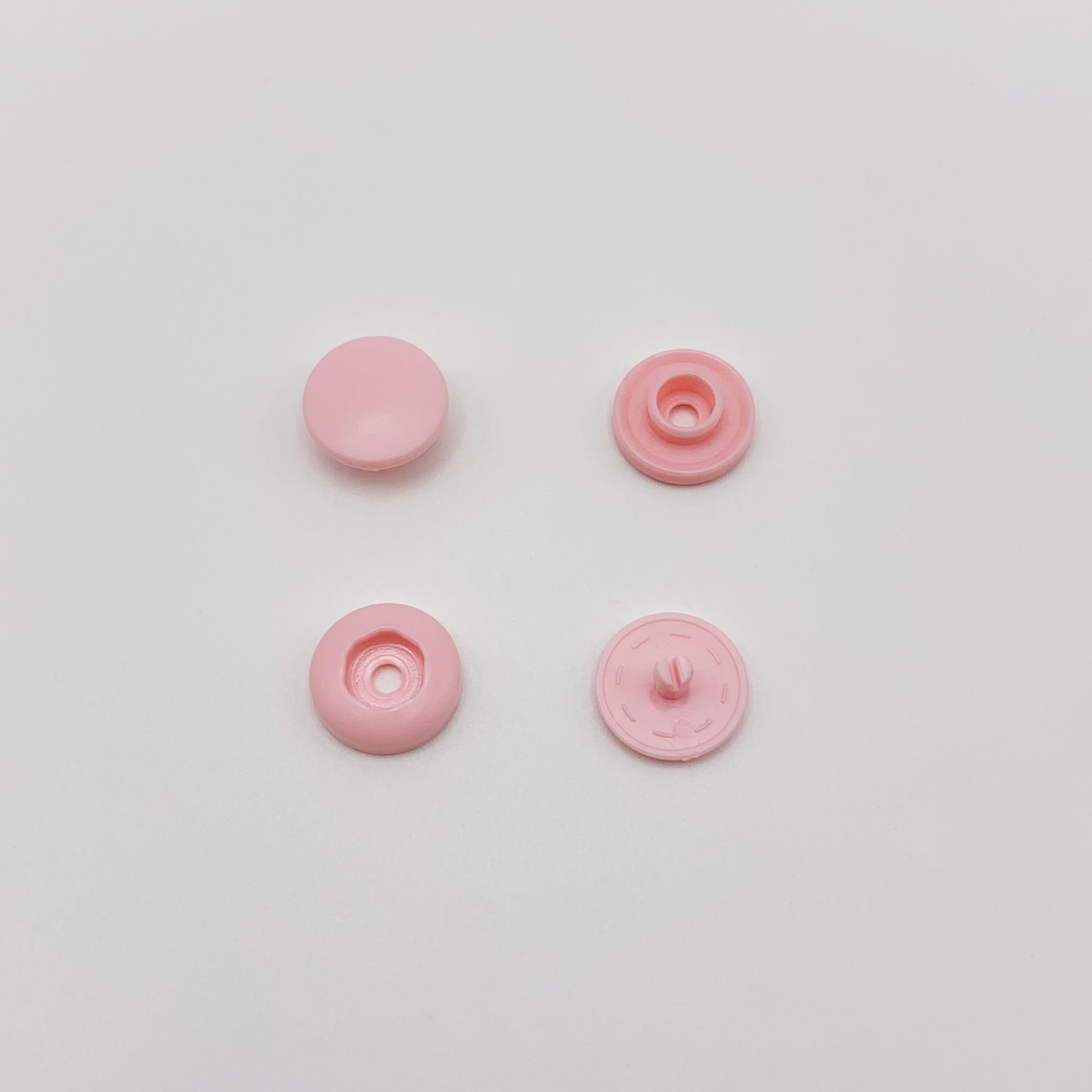 Botón de plástico de cuatro cierre de color sin herramientas botón de resina botón de mujer accesorios de botón de ropa de bebé