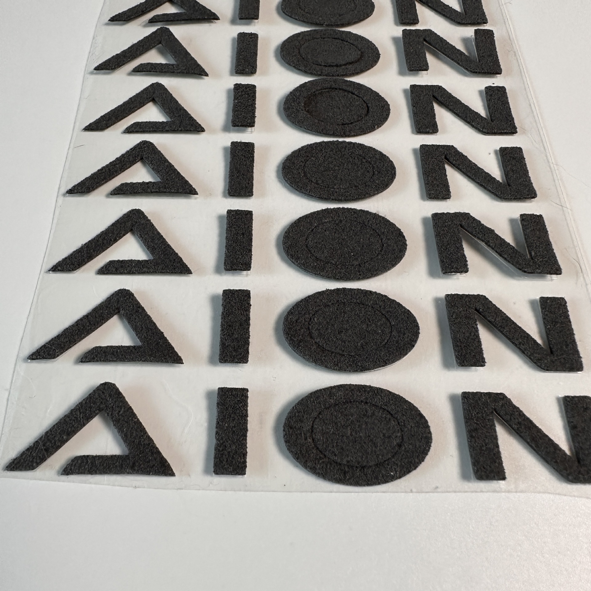 定制耐磨绒面背胶灰色超纤皮兜垫片自粘耐刮手机壳里布真超细纤维