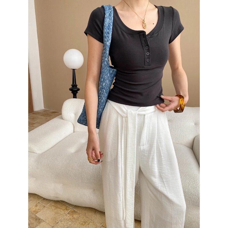 Si Nan blogger loves fashion sense button half placket slim fit shoulder Henry collar T-shirt short sleeve SN7413