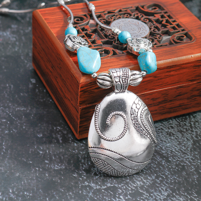 ethnic accessory