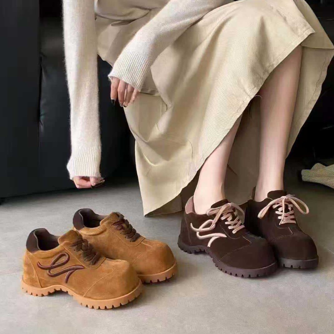 欧洲站女鞋25秋冬时尚撞色系带高丝光牛反绒皮圆头轻厚平底款单鞋