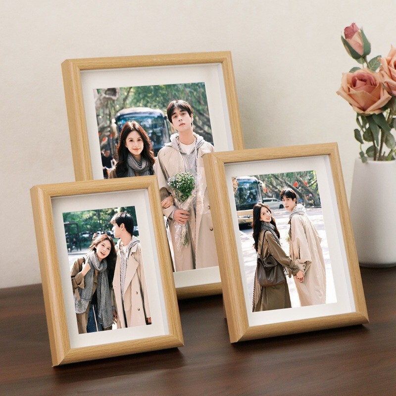 Three-Dimensional Hollow Specimen Photo Frame, Modern Simple and Stylish Wooden Photo Frame, Couple Portrait Home Decoration Photo Frame