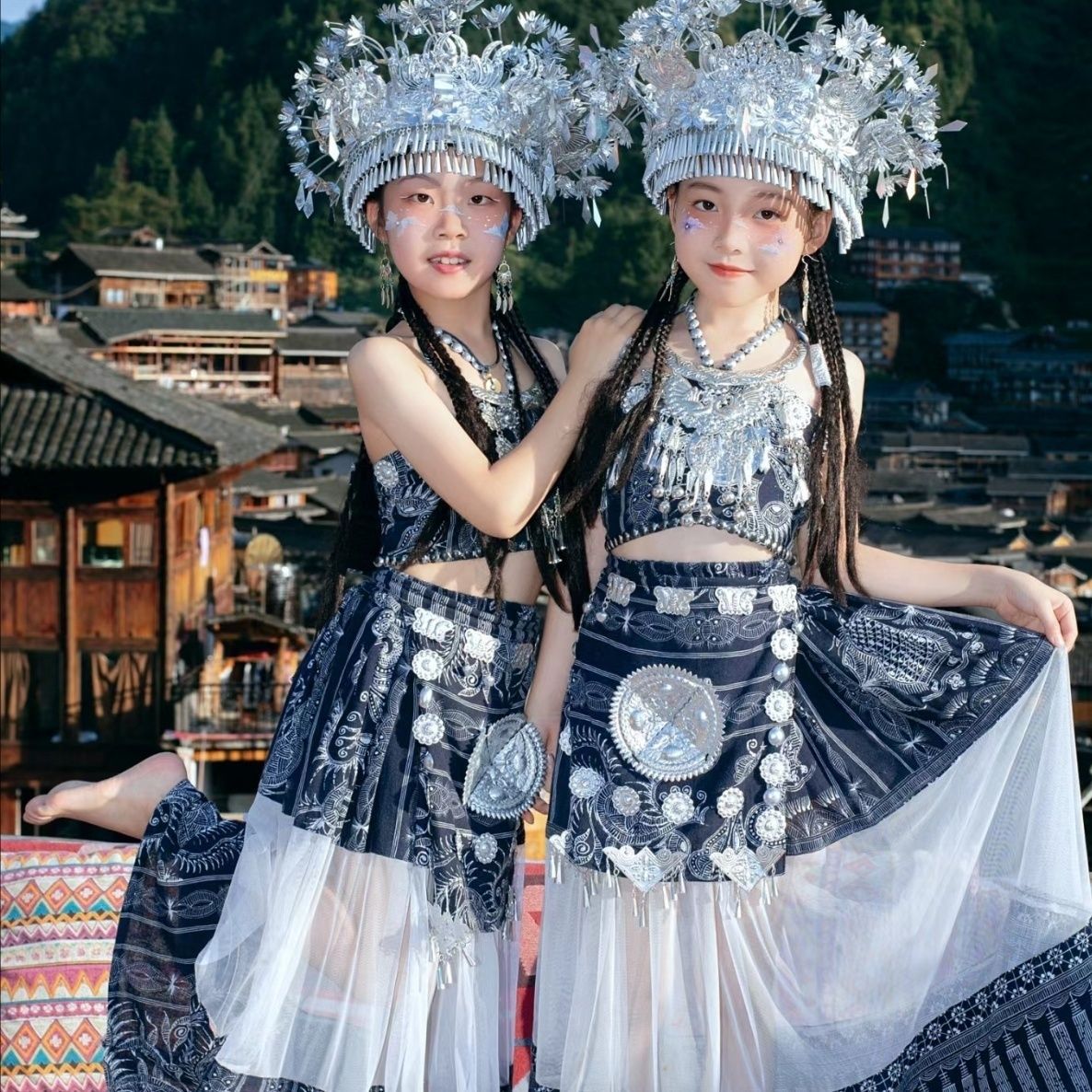 은색 모자를 원하시면 고객센터로 연락주세요