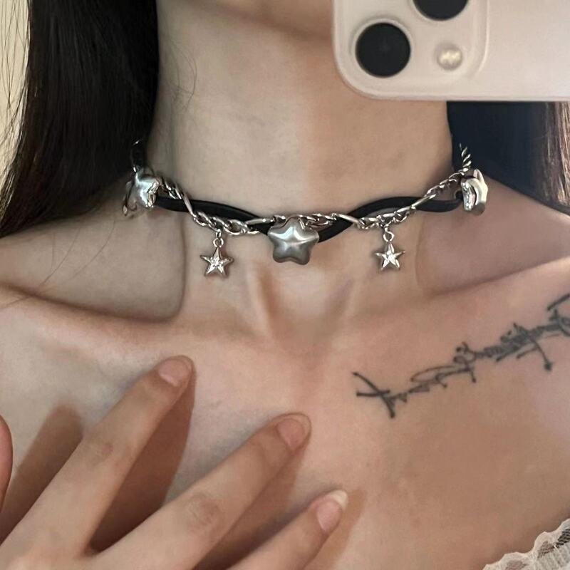 Black High-End Star-Wrapped Necklace, Minimalist Style Choker, Subculture Jewelry, Y2K Accessory Necklace, Collarbone Chain Black High-End Star-Wrapped Necklace, Minimalist Style Choker, Subculture Jewelry, Y2K Accessory Necklace, Collarbone Chain