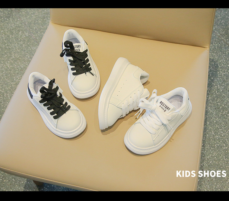 Koreanische Version von lässigen Boardschuhen, große Jungen und Mädchen, kleines Weiß mit dicken Sohlen, neue Kinderschuhe für Frühjahr 2024_voghion.com