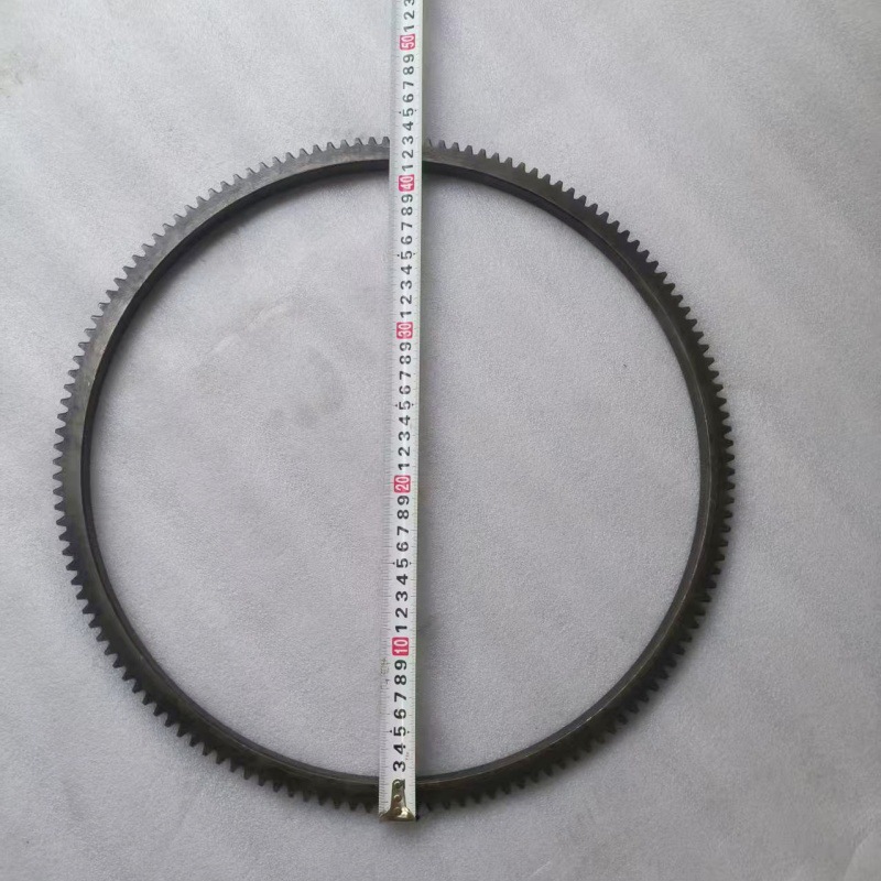 Suitable for Dongfeng Auto Parts Fengshen 6102 Engine Flywheel Gear Ring 143 Teeth Dongfeng 140-2 Diesel Engine