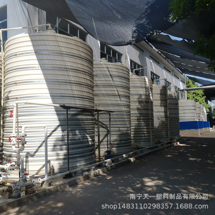 云南30吨液碱储罐,40方双氧水储罐,50吨盐酸储罐,10吨氯化铁储罐