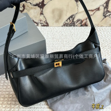 �羳25�¿��i�ۆμ�Ҹ�°�Ůʿ��Ƥ�r�Џ͹Ÿ߼���ͨ���������ذ�