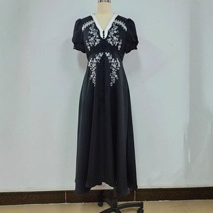 �ļ��¿�͹����̽��B��ȹŮV�I���������L���p��Ů�bһ��؛Դ