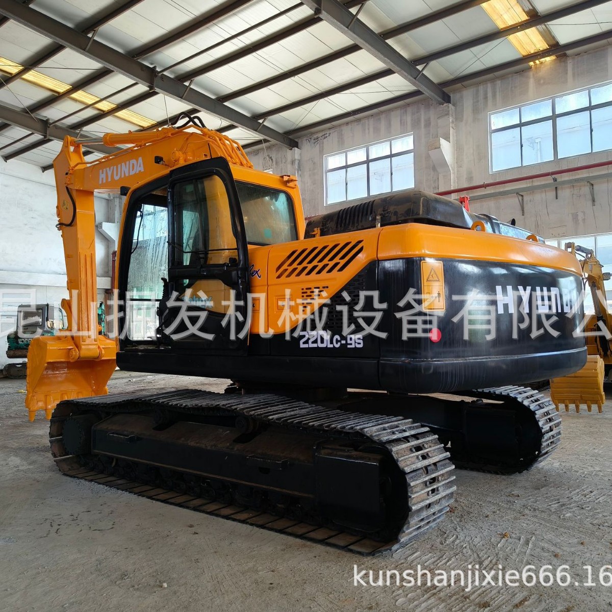 现货现代220-9挖掘机现代220LC-9S挖掘机  20吨上海现货