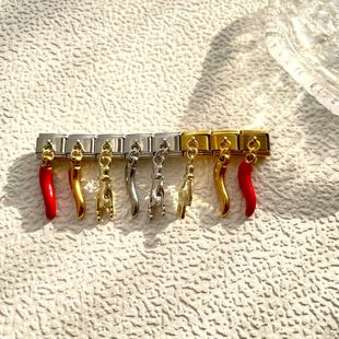 �����ģ�K��朵���ϵ�н�ɫ���������ԽM�b�Italy charms�֭h