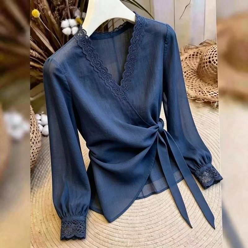 Unique lace-up long-sleeve shirt with lace inserts, elegant and versatile top for women, waist-cinching, new early autumn women's fashion