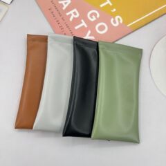 メガネバッグ新しいソフトレザーサングラスサングラス収納バッグ男性と女性の近視老眼ポータブル防水シンプルなメガネバッグ