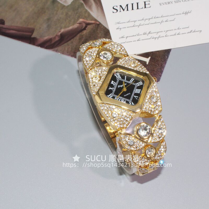 Luxurious and High-End Full-Diamond Women's Watch, Fashionable and Gorgeous Starry Sky Women's Watch, Quartz Watch, Cross-Border Foreign Trade Wholesale Luxurious and High-End Full-Diamond Women's Watch, Fashionable and Gorgeous Starry Sky Women's Watch, Quartz Watch, Cross-Border Foreign Trade Wholesale