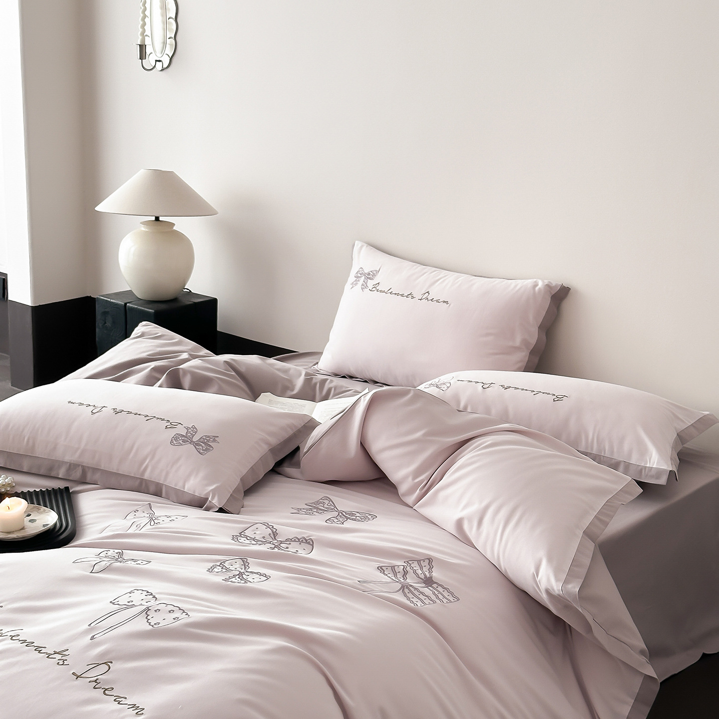 Brushed Cotton Four-piece Bedding Set For Autumn And Winter_voghion.com