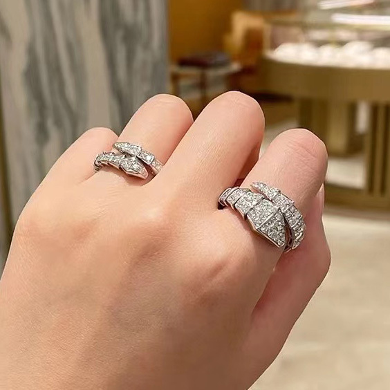 Wide Snake Head Full Diamond Ring Distinctive Open Index Finger Snake Cyber Celebrity Snake Ring Women's Light Luxury Middle Finger Snake Bone Ring
